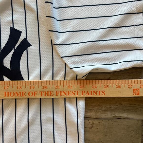Nike Derek Jeter 2 Yankees Men's Jersey Home Pinstripe Replica Medium T1770-NKWH - Picture 9 of 10